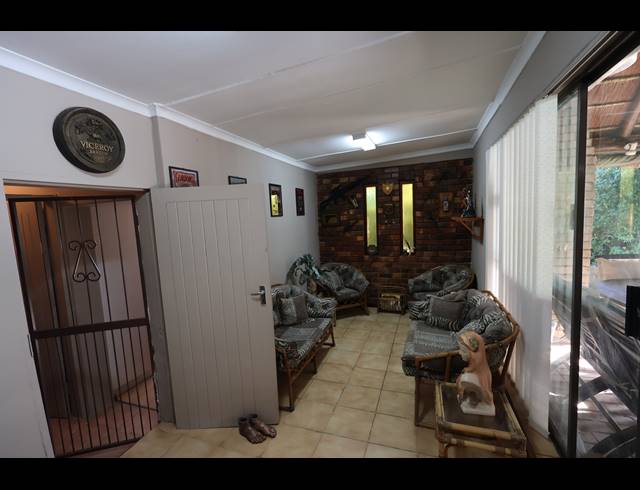 3 BEDROOM HOUSE FOR SALE IN BEACON BAY